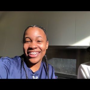 Meet your Posher, Camille